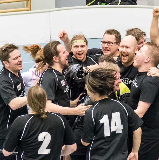 Varaa treeniporukallesi treenivuoro laajasta salivalikoimasta